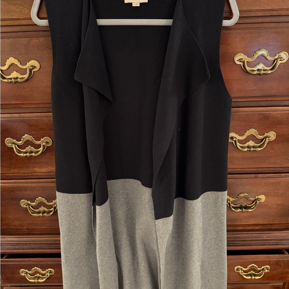 LOFT Black and Gray Cardigan Vest